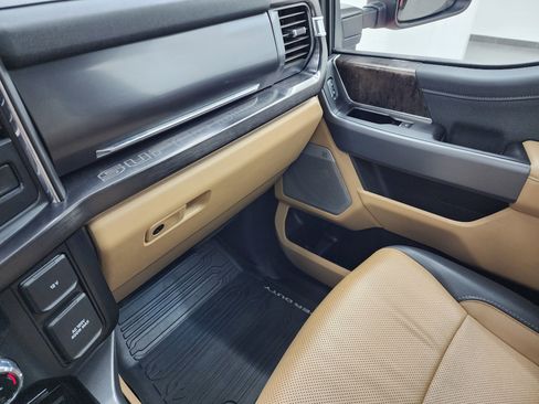 Used 2023 Ford F450 Lariat w/ Lariat Ultimate Package AWD/4WD image 12