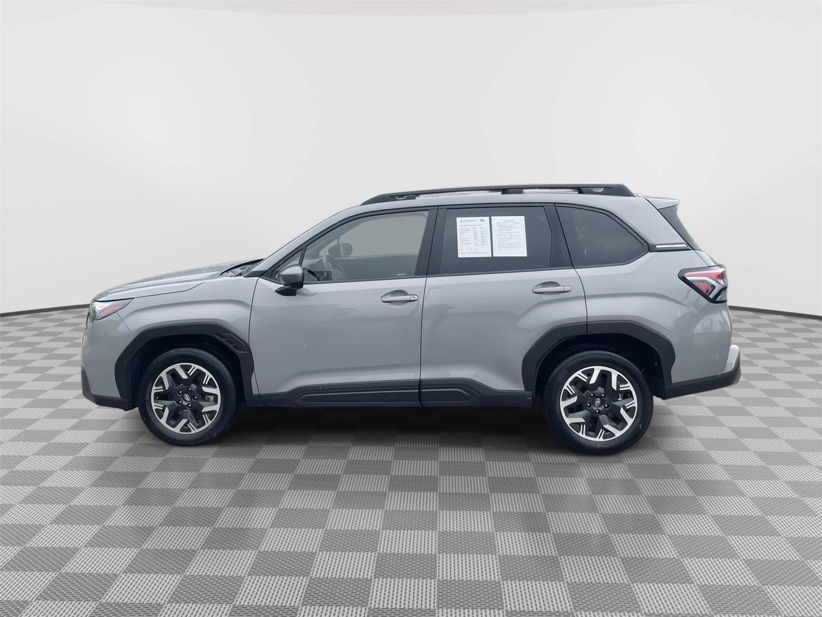 Certified 2025 Subaru Forester Premium w/ Convenience Package #1 AWD/4WD image 11