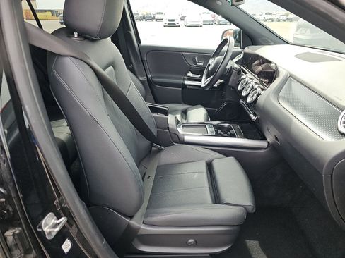 Used 2025 Mercedes-Benz GLA 250 image 14