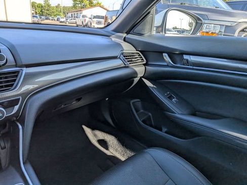 Used 2020 Honda Accord Sport image 16