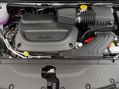 New 2026 Chrysler Pacifica Limited w/ S Appearance Package image 36