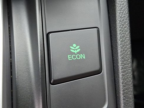 Used 2019 Honda CR-V Touring image 25