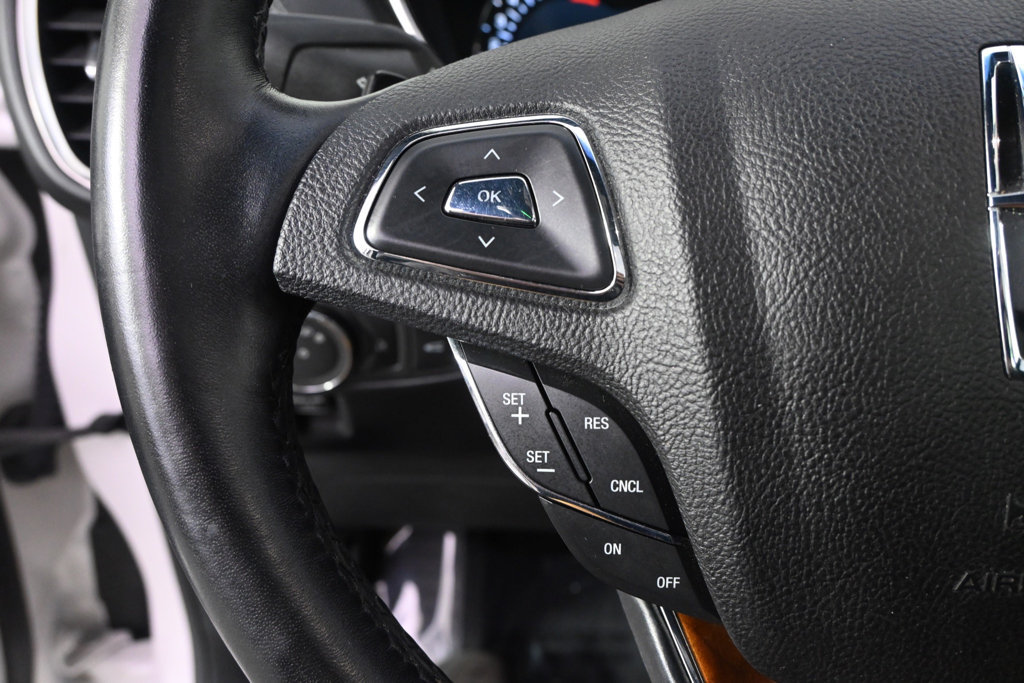 Used 2018 Lincoln MKX Reserve AWD/4WD image 33