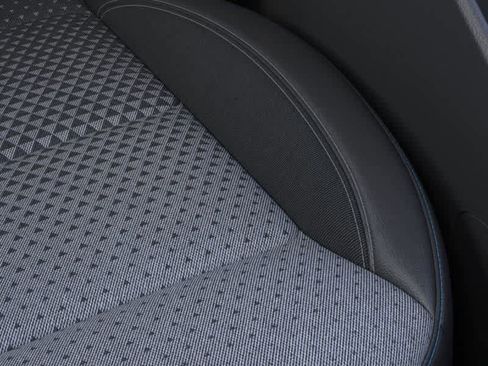 New 2026 Chevrolet Trax LT w/ Driver Confidence Package image 21