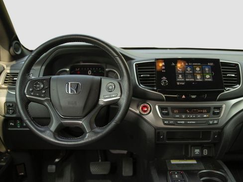Used 2023 Honda Passport EX-L image 3