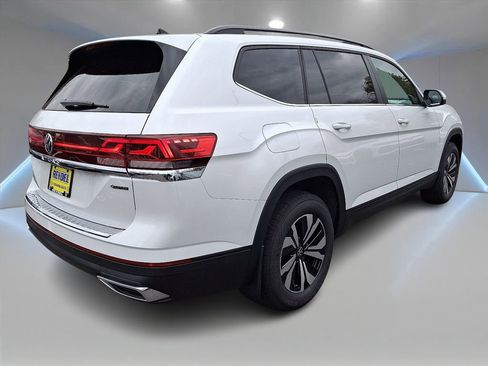 New 2026 Volkswagen Atlas SE image 3
