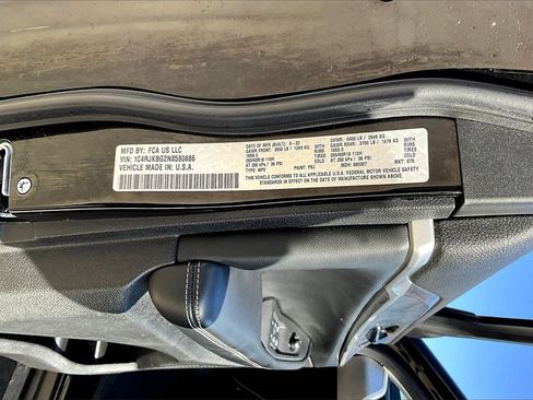 Used 2022 Jeep Grand Cherokee L Limited image 18