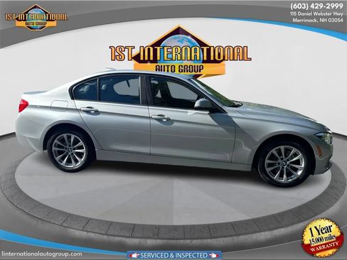 Used 2018 BMW 320i xDrive Sedan w/ Premium Package AWD/4WD image 10
