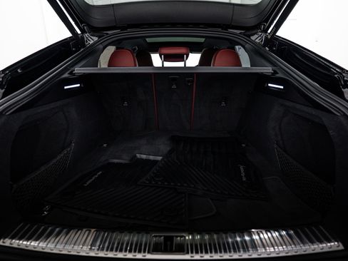 Certified 2023 Audi e-tron S Prestige image 19