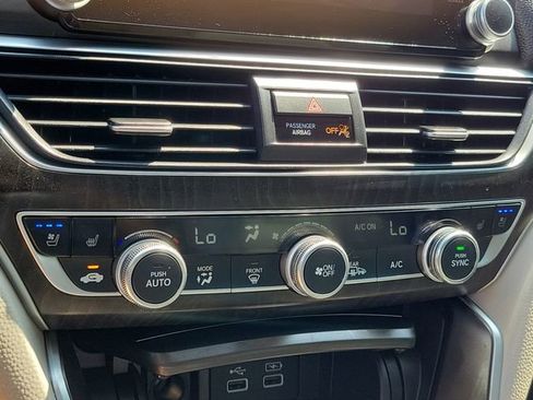 Used 2021 Honda Accord Touring image 13