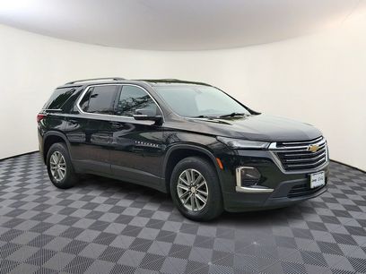 Used 2023 Chevrolet Traverse LT