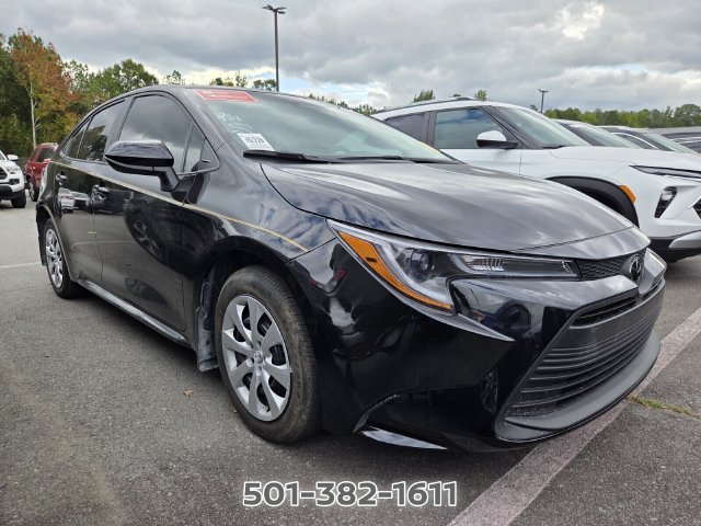 Used 2026 Toyota Corolla LE FWD image 3
