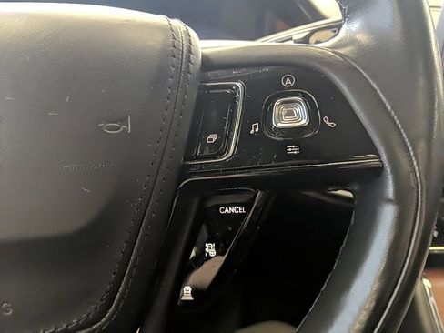 Certified 2021 Lincoln Aviator Reserve w/ Equipment Group 201A image 21