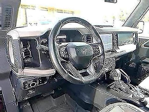 Used 2023 Ford Bronco Wildtrak AWD/4WD image 14