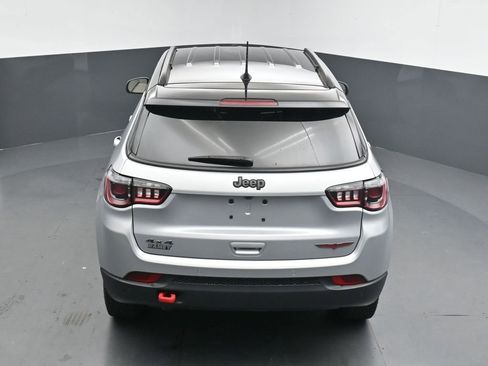 Used 2024 Jeep Compass Trailhawk AWD/4WD image 16