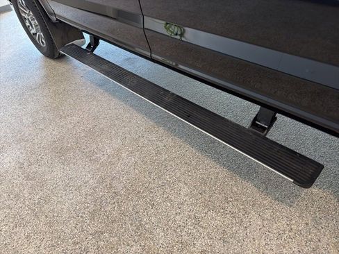 Used 2021 Ford F350 Lariat w/ Lariat Ultimate Package image 17