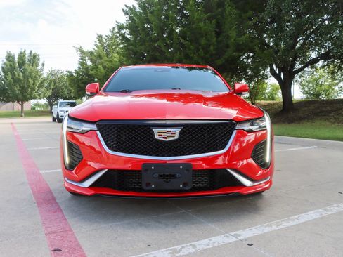 Used 2021 Cadillac CT4 Sport RWD image 2