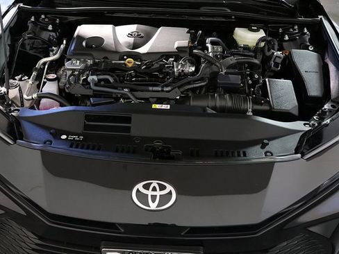 Used 2026 Toyota Camry LE FWD image 34