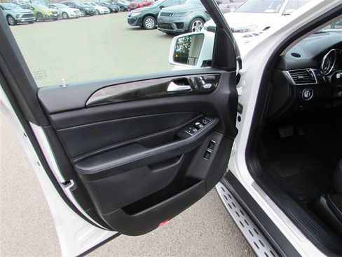 Used 2017 Mercedes-Benz GLS 450 4MATIC image 6