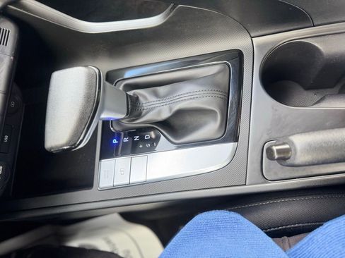 Certified 2023 Hyundai Elantra SEL image 11