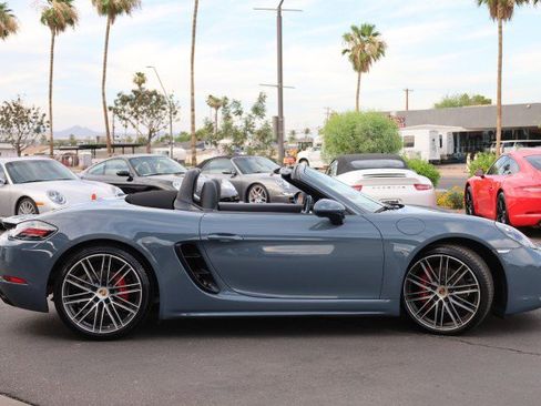 Used 2017 Porsche 718 Boxster S RWD image 13