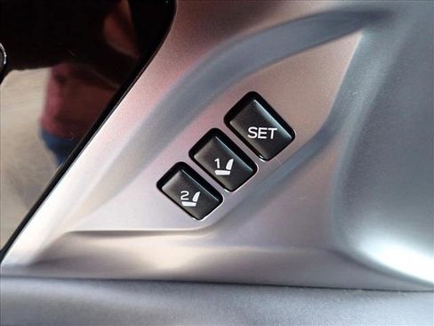 Certified 2024 Subaru Outback Limited image 17