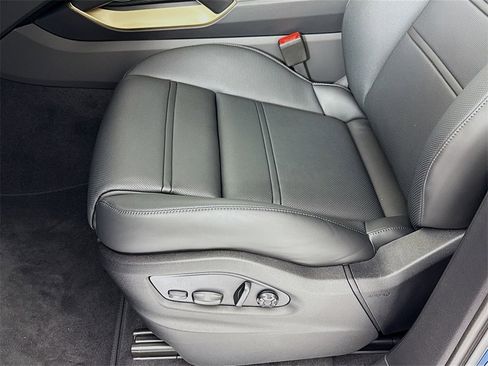 New 2026 Porsche Cayenne GTS image 13