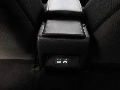 Used 2025 Toyota Corolla SE image 18