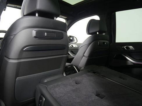 Used 2026 BMW X7 xDrive40i w/ M Sport Package image 17