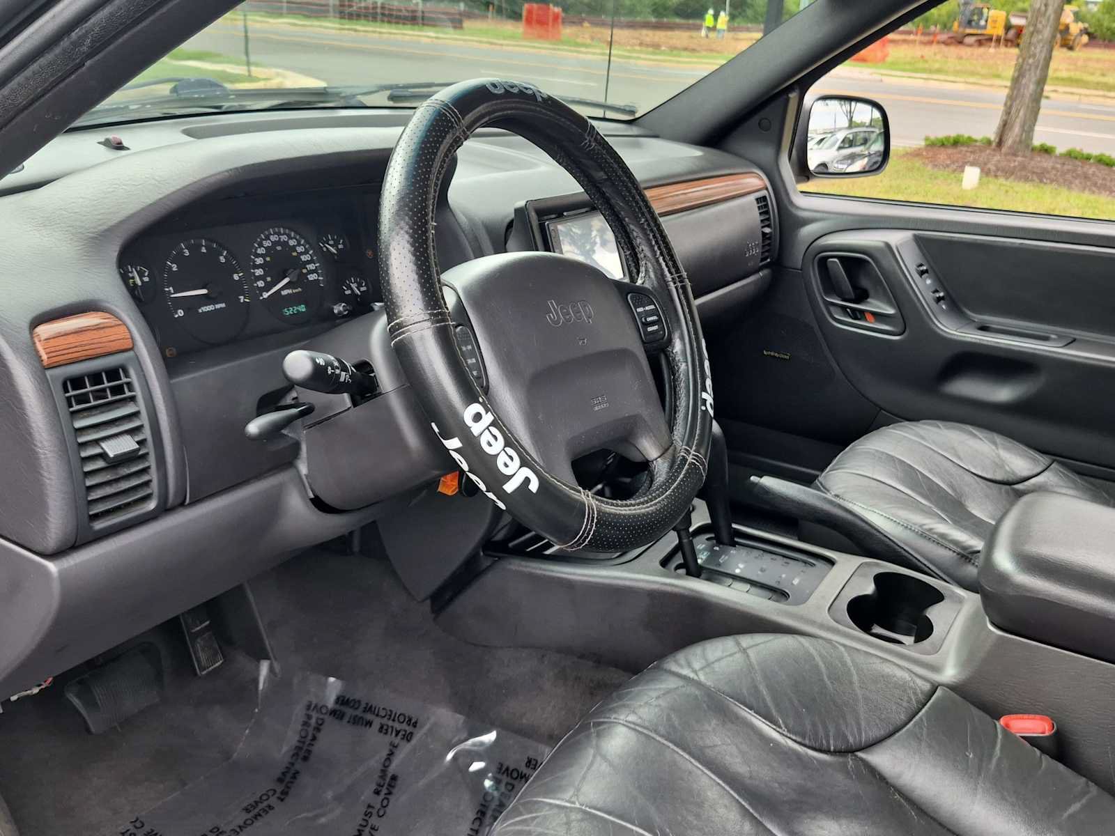Used 1999 Jeep Grand Cherokee Laredo AWD/4WD image 10