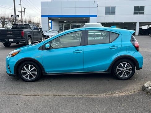 Used 2018 Toyota Prius C Four image 4