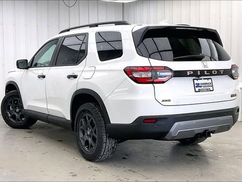 New 2026 Honda Pilot TrailSport image 5