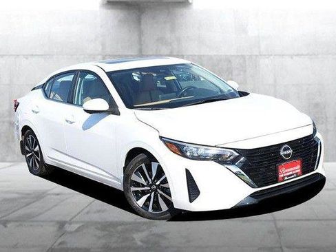 Used 2024 Nissan Sentra SV w/ SV Premium Package FWD image 2