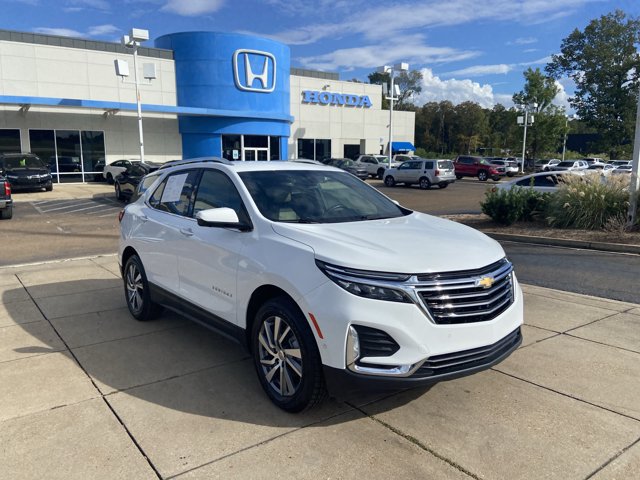 Used 2022 Chevrolet Equinox Premier AWD/4WD image 2