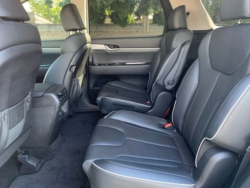 Used 2023 Hyundai Palisade SEL w/ Cargo Package image 17