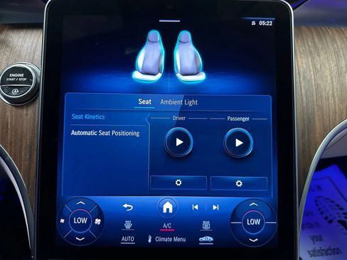 Used 2023 Mercedes-Benz C 300 Sedan image 42