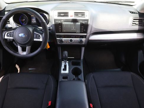 Used 2015 Subaru Legacy 2.5i Premium AWD/4WD image 2