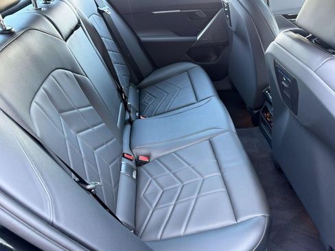 Used 2026 BMW 530i RWD image 27