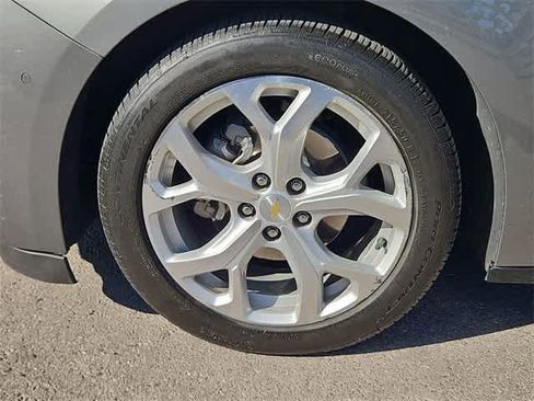 Used 2017 Chevrolet Volt Premier w/ Driver Confidence II Package image 13
