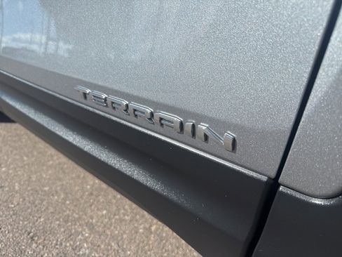 Certified 2024 GMC Terrain SLE image 12
