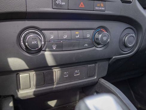 Used 2024 Nissan Frontier S w/ S Utility Package image 17