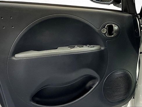 Used 2012 Mitsubishi i ES image 16