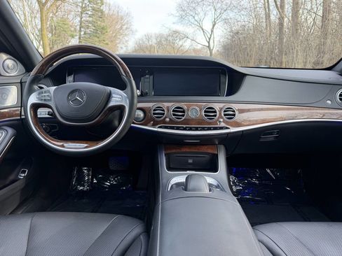 Used 2014 Mercedes-Benz S 550 Sedan image 17