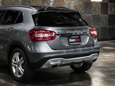 Used 2019 Mercedes-Benz GLA 250 4MATIC image 14