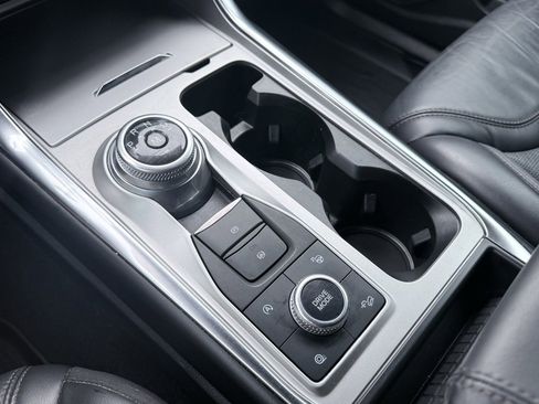 Used 2021 Ford Explorer Platinum w/ Equipment Group 601A image 18