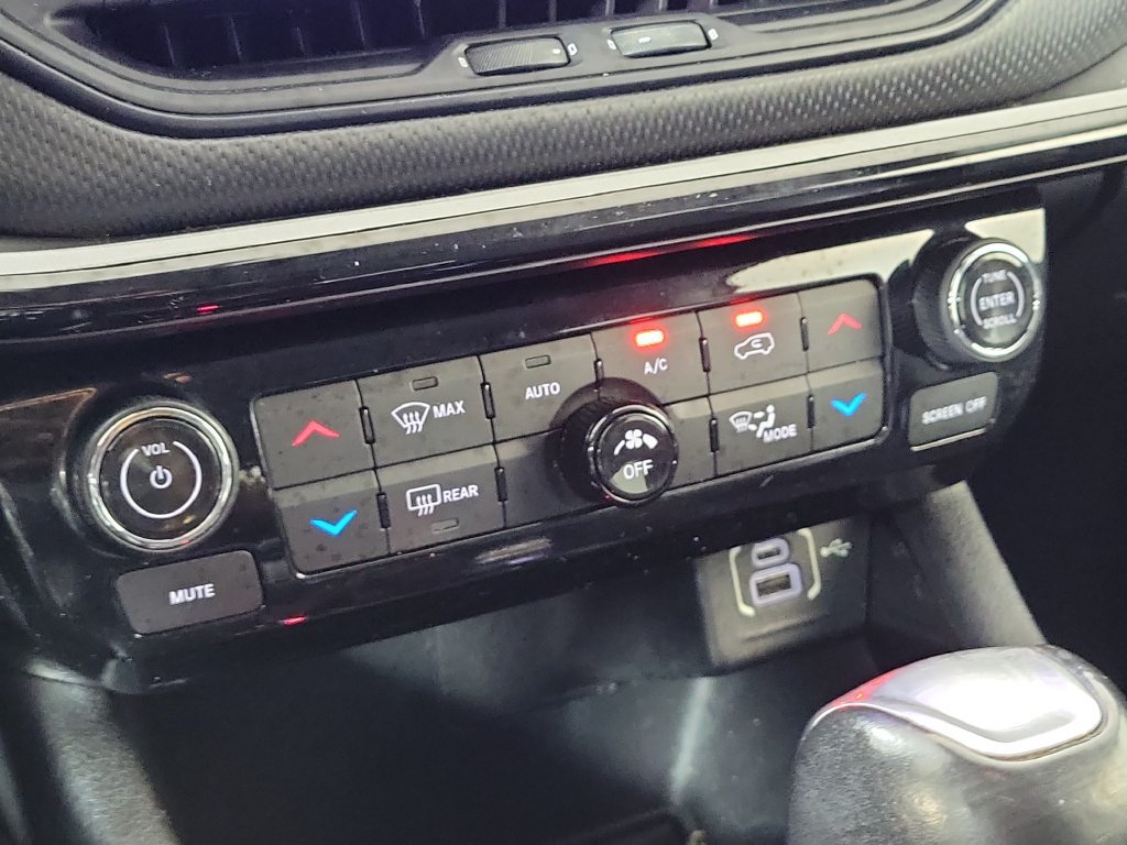 Used 2022 Jeep Compass Trailhawk AWD/4WD image 21