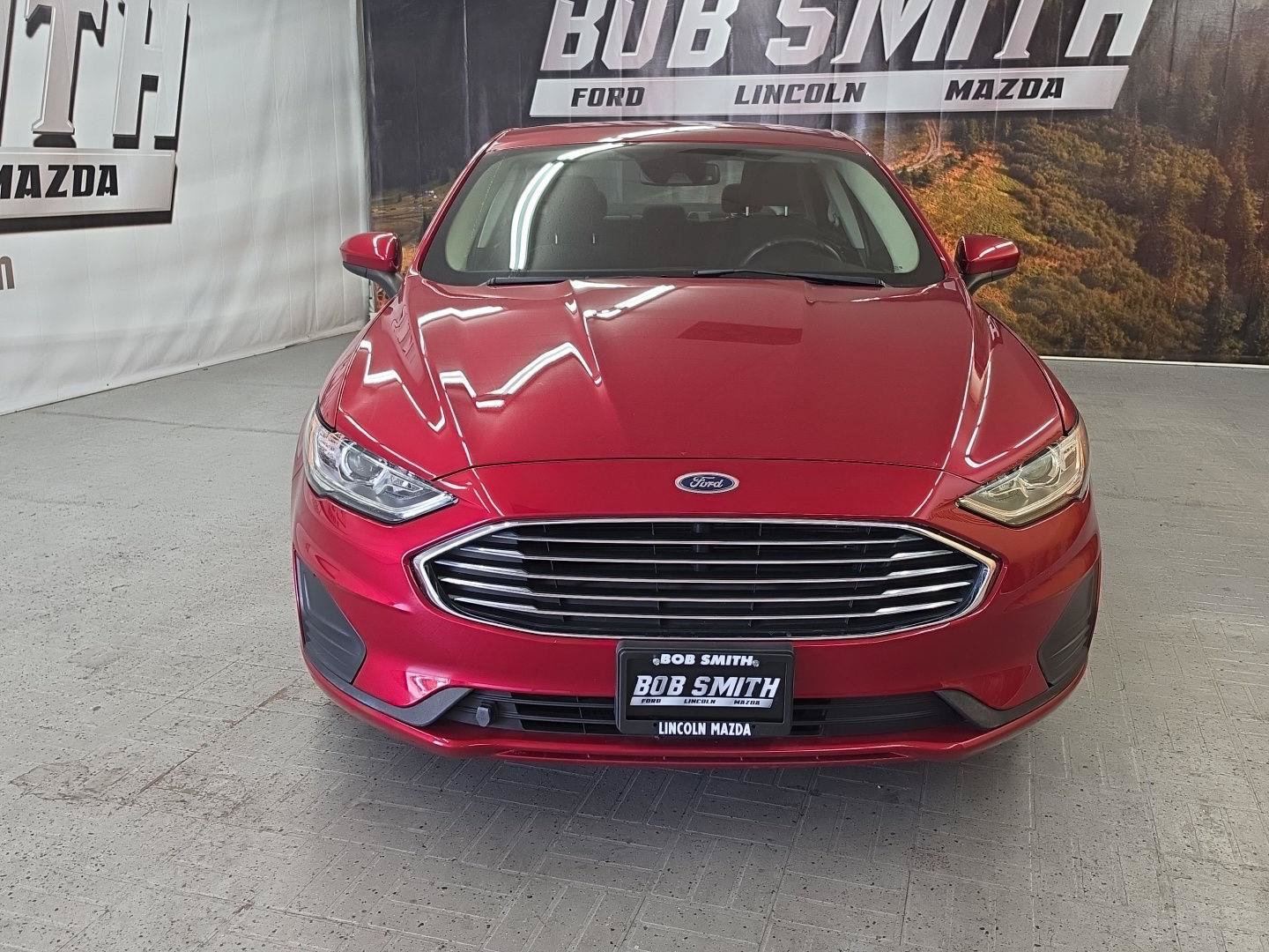 Used 2020 Ford Fusion SE FWD image 16