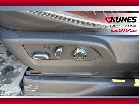 Used 2024 GMC Sierra 1500 Denali Ultimate AWD/4WD image 11
