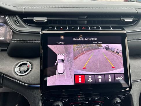 New 2025 Jeep Grand Cherokee Overland w/ Adv Protech Group III image 16