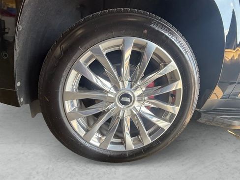 Certified 2023 Cadillac Escalade Premium Luxury w/ LPO, Floor Liner Package AWD/4WD image 22